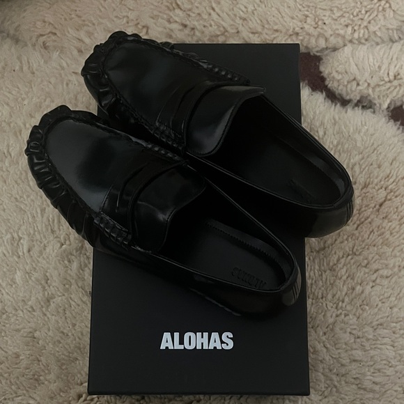 ALOHAS Women’s Leather Cow Hide Black Slip-On Loafers - Picture 3 of 6